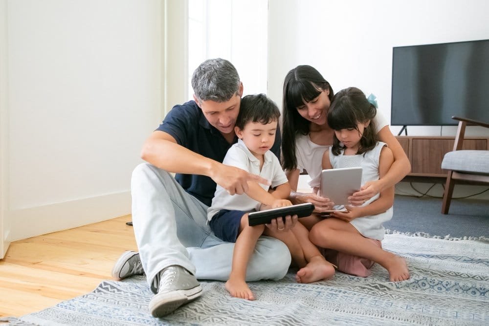 2 bagaimana screen time mempengaruhi kesehatan mental dan fisik 1