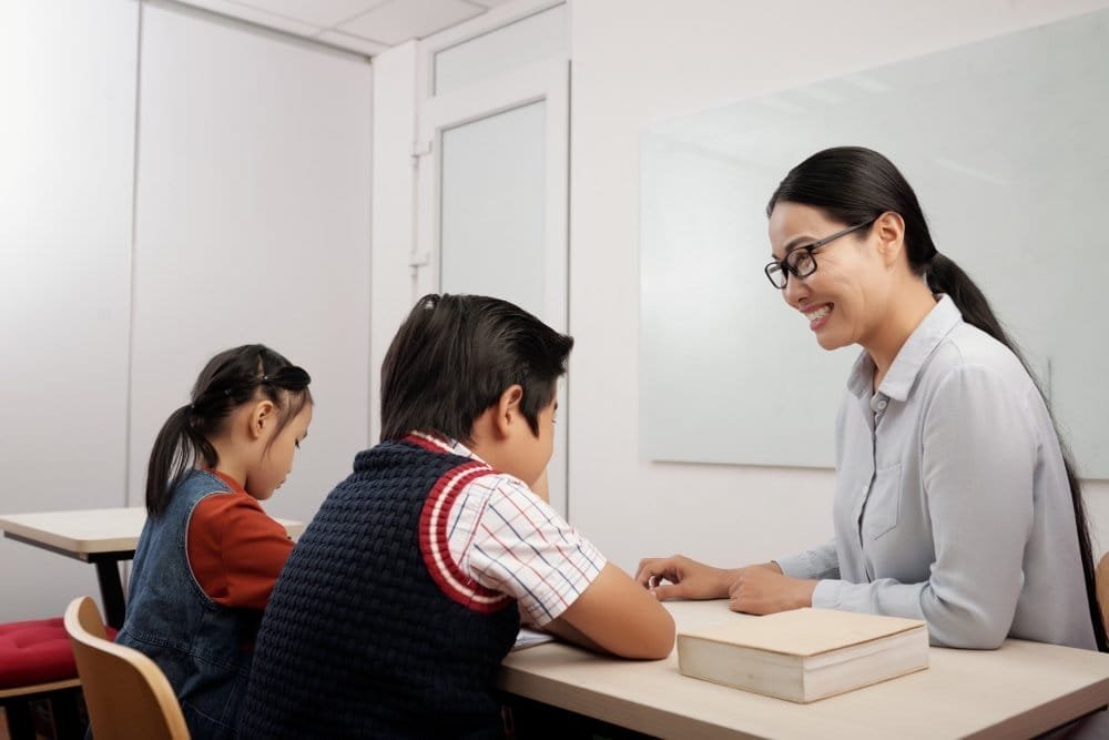2 orang tua dan guru kompak anak fantastis 1