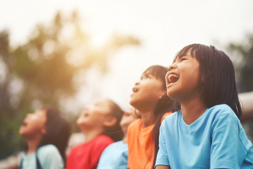 6 tips membangun social skills bagi anak homeschooling 1